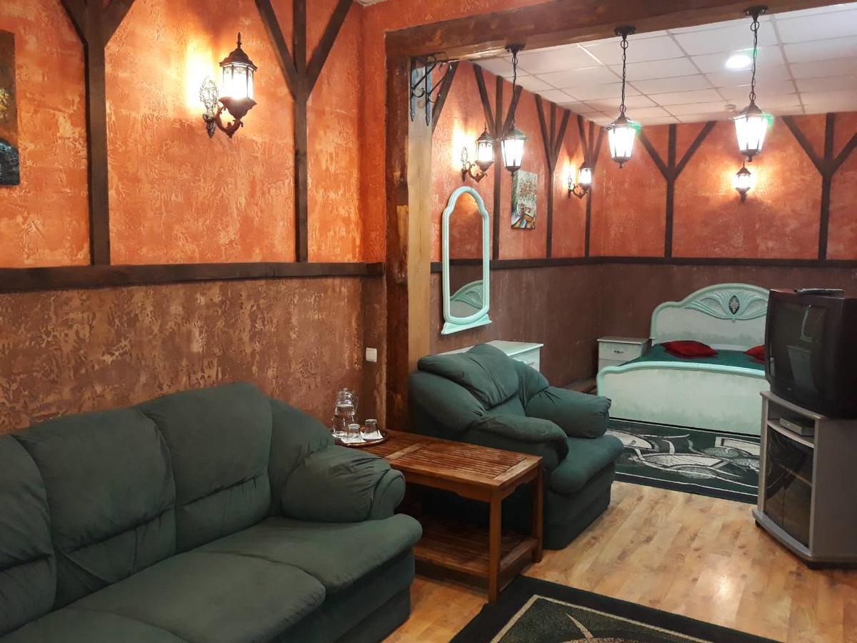 EuroLux Hotel Poltava Extérieur photo