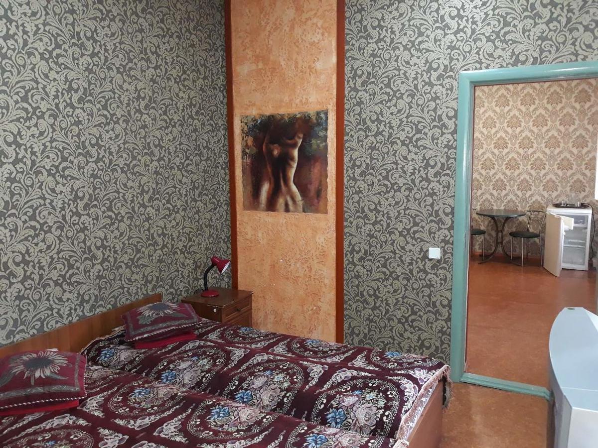 EuroLux Hotel Poltava Extérieur photo