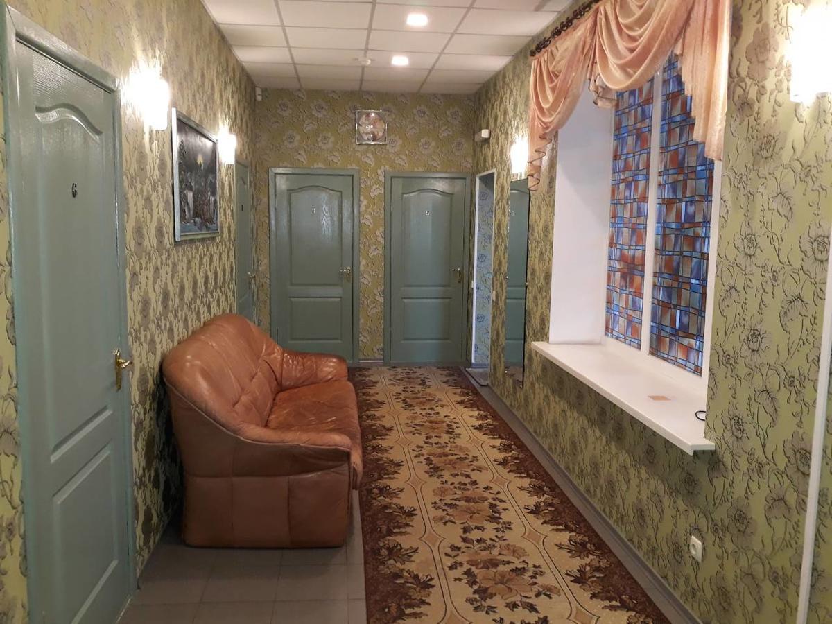 EuroLux Hotel Poltava Extérieur photo